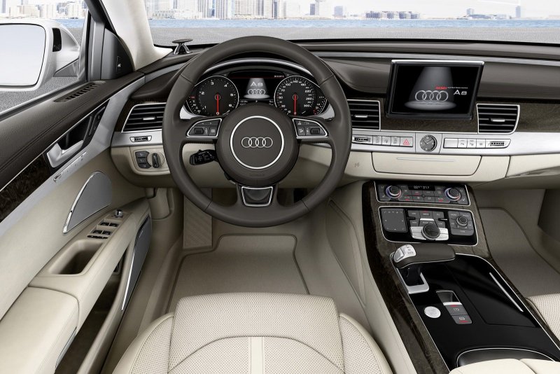 Audi a8 2013