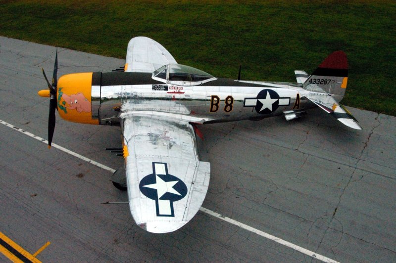 Самолет Тандерболт p-47 камуфляж