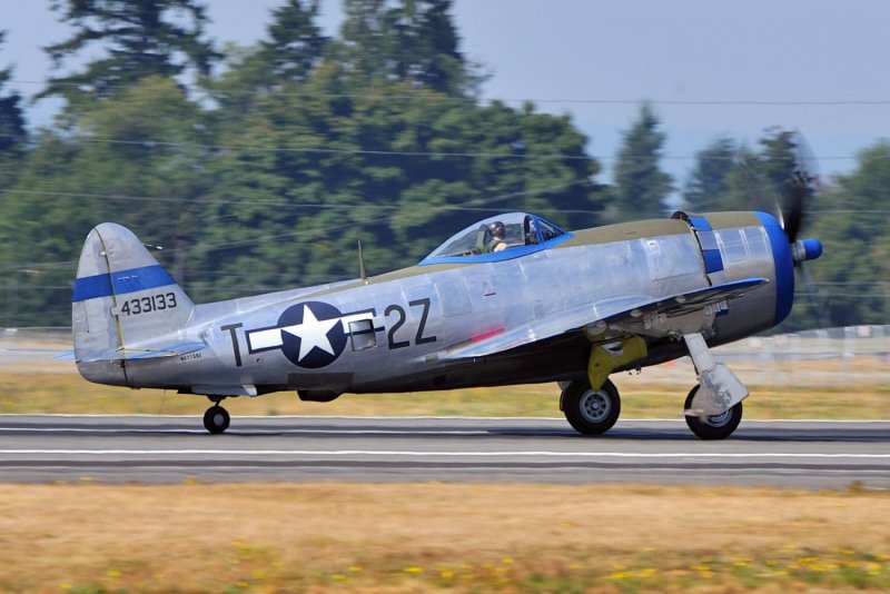 Истребитель p-47 Тандерболт