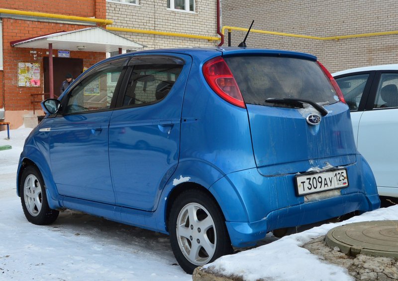 Субару р2