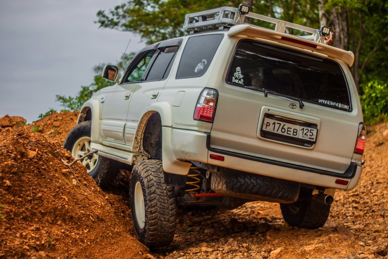 Toyota Surf 185