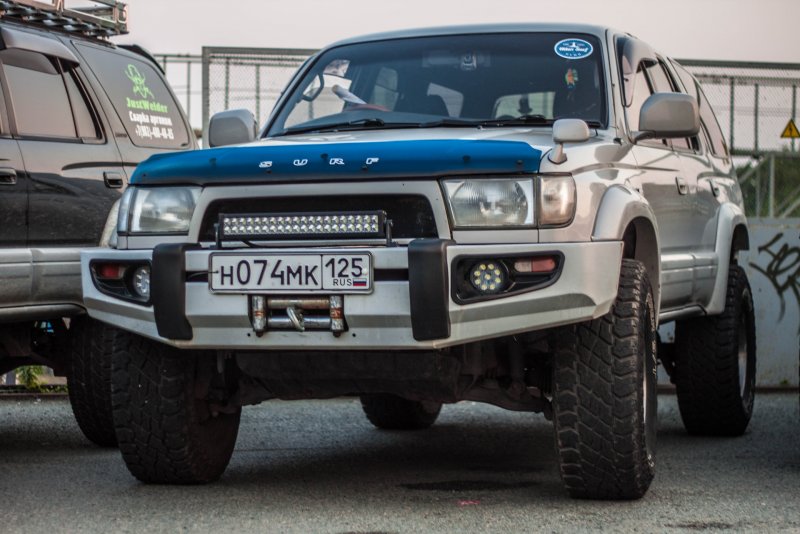Toyota Surf 185