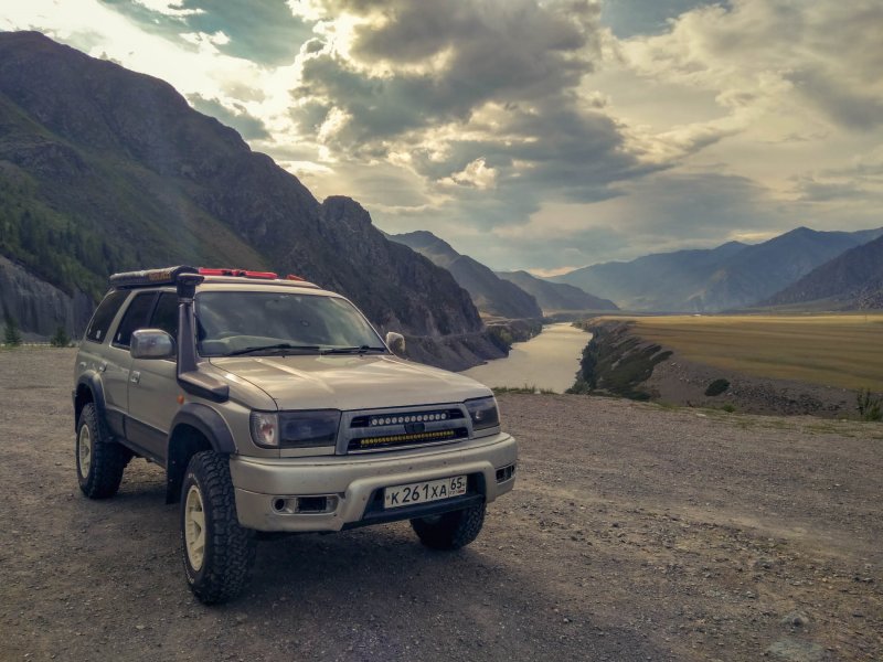 Toyota Hilux 185
