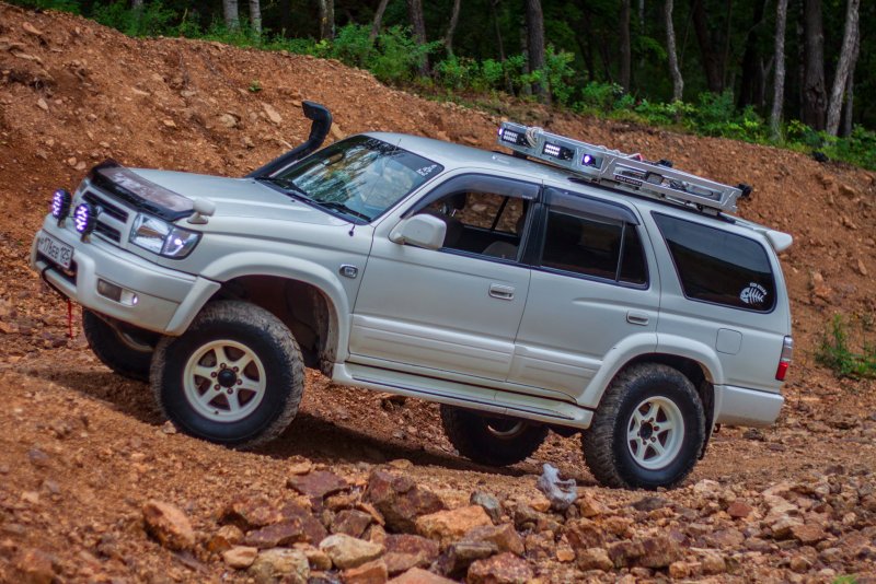 Hilux Surf 185