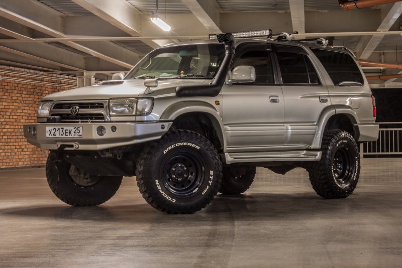 Hilux Surf II