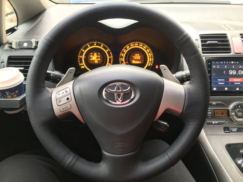 Руль Toyota Auris 2007