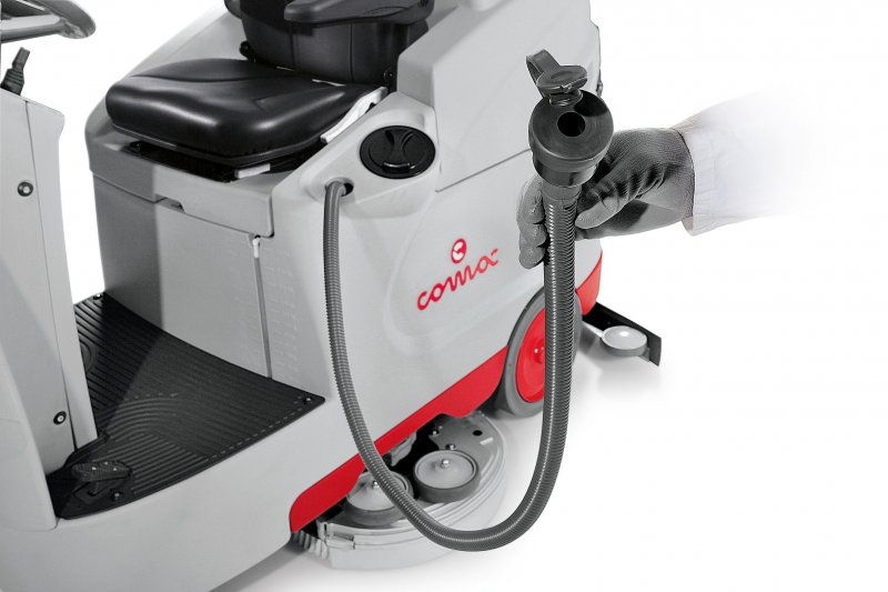 Comac Ultra 100 b