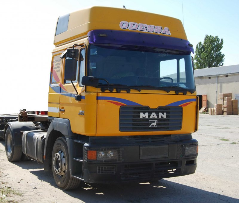 Ман Командор 1999