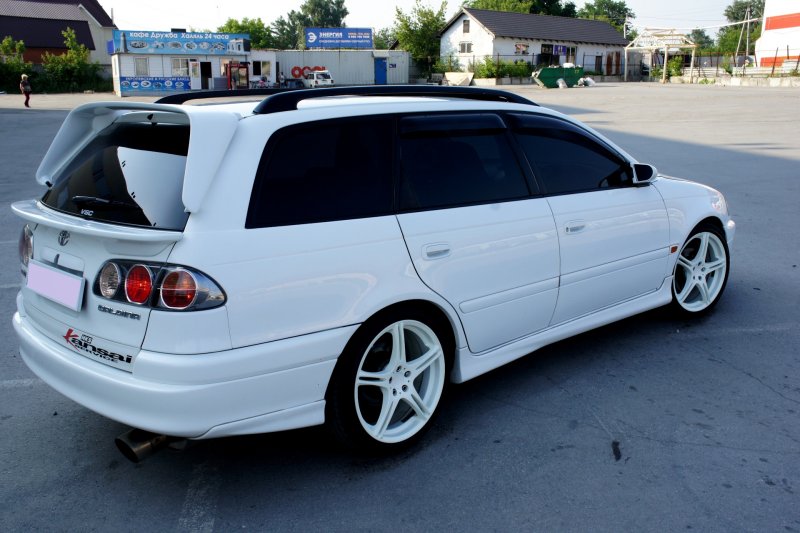 Toyota Caldina 215 кузов