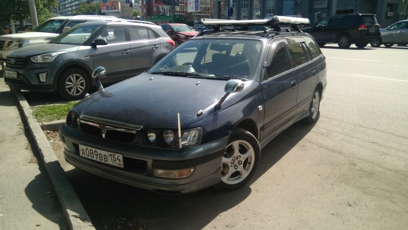 Тойота Калдина 95г