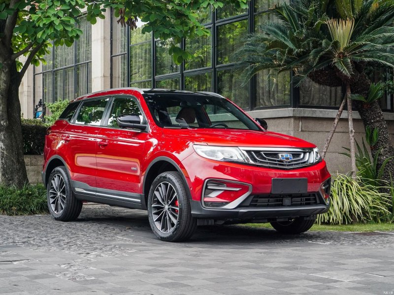 Кроссовер Geely атлас