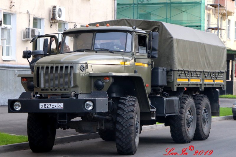 Военный мотоцикл Урал 8.1037