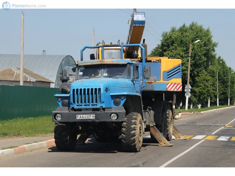Урал 4320 военный