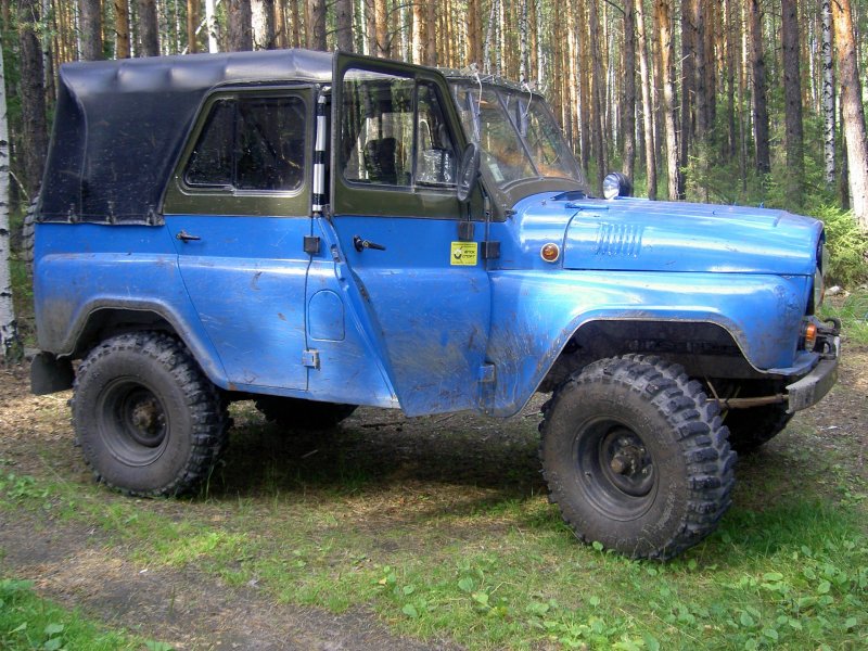 УАЗ 469 синий колеса