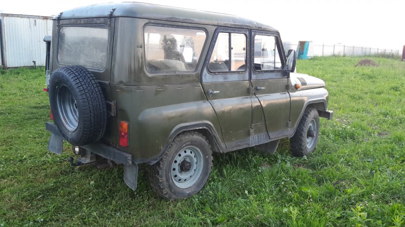 Старенький УАЗ 469