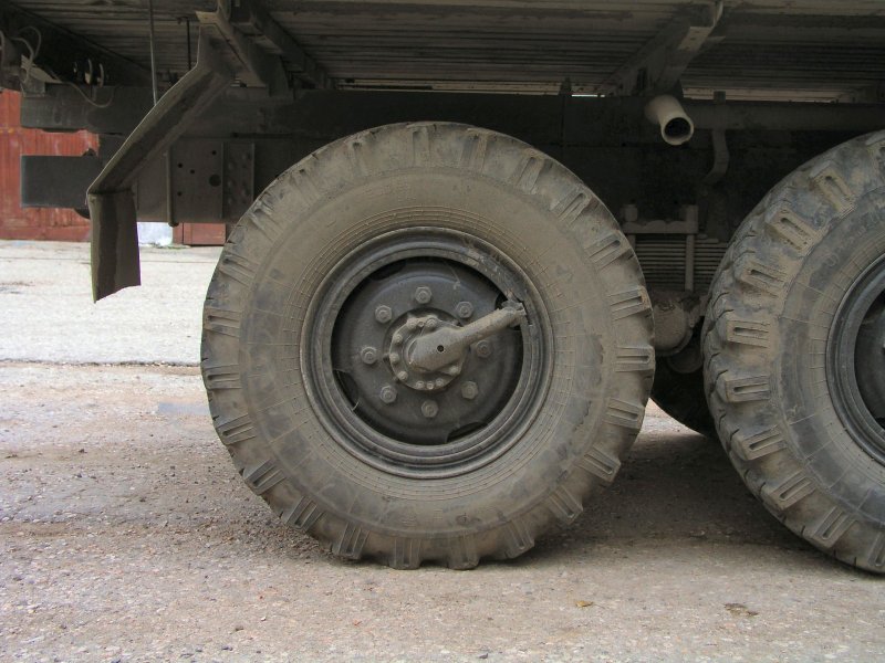 Резина на КАМАЗ 65115