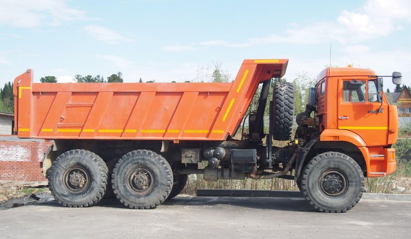 Покрышка КАМАЗ 65115