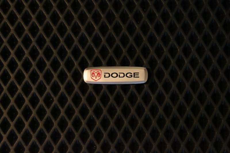 Dodge логотип старый