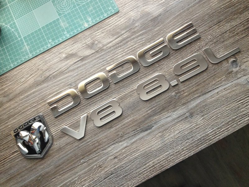 Mopar Chrysler логотип
