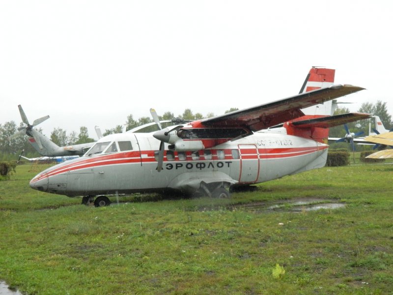 L 410uvp-e20 кабина