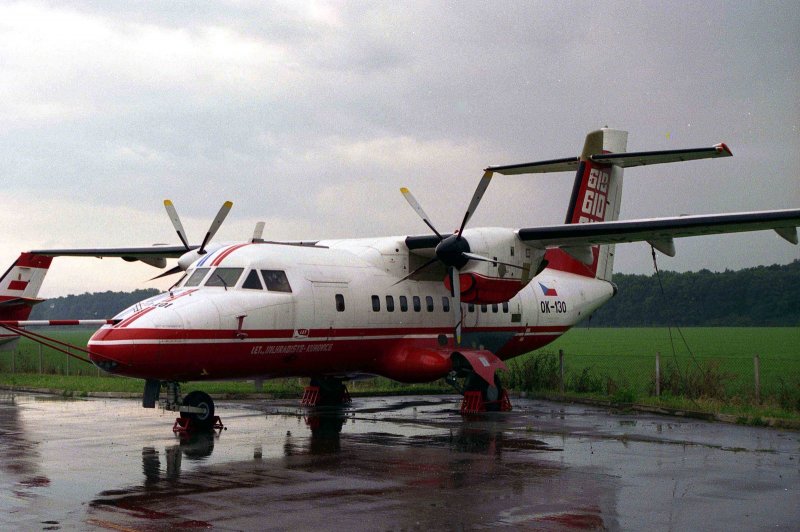 L-610 самолет