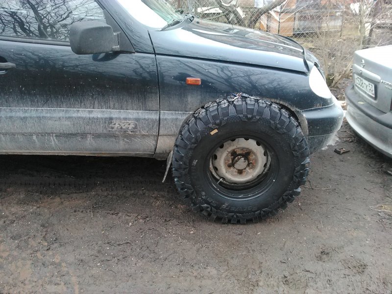 Safari 510 215/90 r15 Шевроле Нива