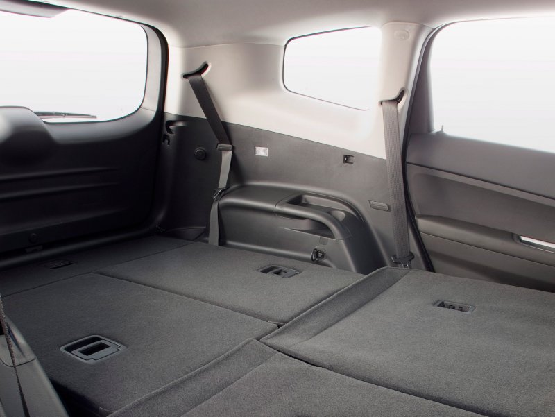 Chevrolet Orlando 2012 салон