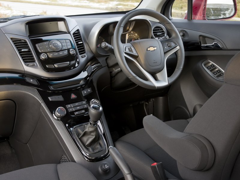 Chevrolet Orlando салон 2010
