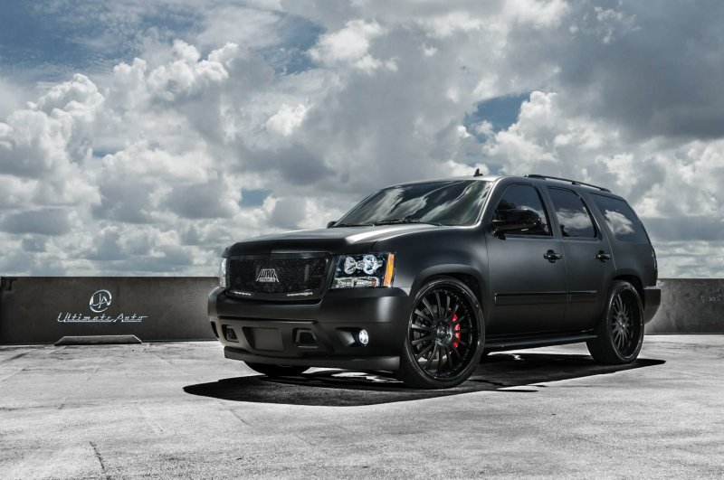 Chevrolet Tahoe черный
