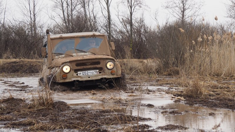 УАЗ 469 по грязи