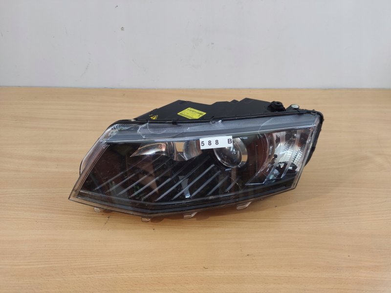 Корпус фары Octavia a5