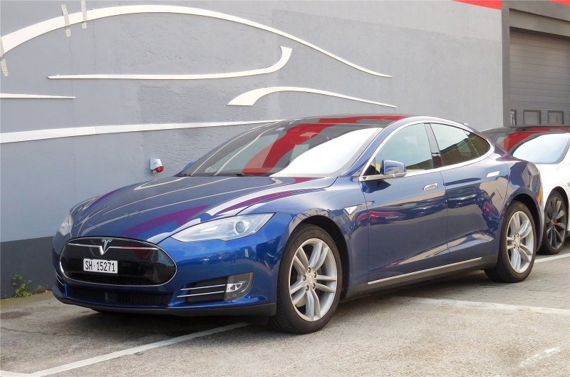 Тесла model s 2021 back