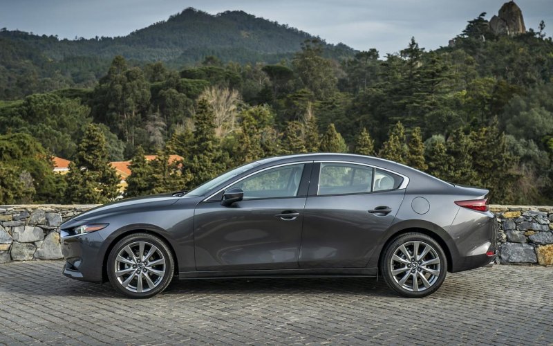 Mazda 3 sedan 2020