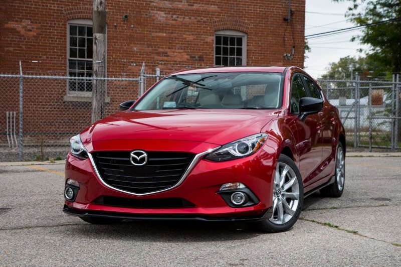 Mazda 3 2010 седан