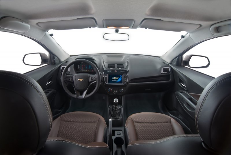 Chevrolet Cobalt LTZ салон