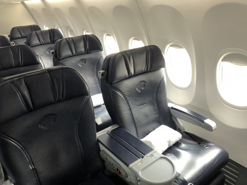 Boeing 737-800 s7 салон