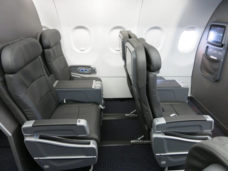 Boeing 737-800 Business class