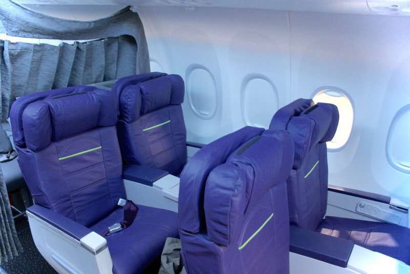 Боинг 737-800 салон бизнес