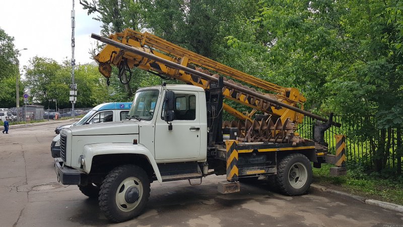 ЗИЛ 131 С КМУ