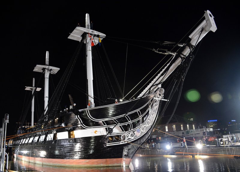 Модель сечения американского фрегата USS Constitution