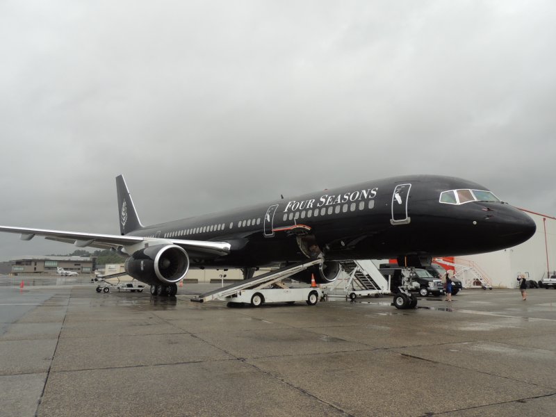757 Азур
