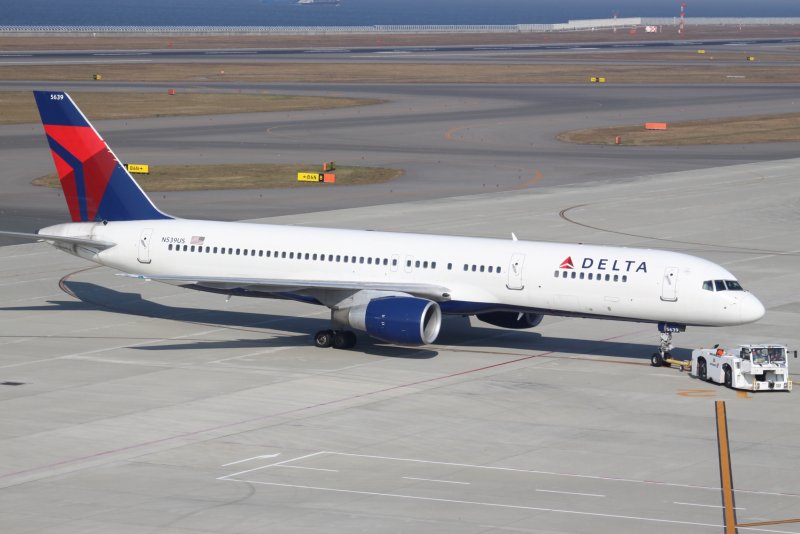 Боинг 757-200