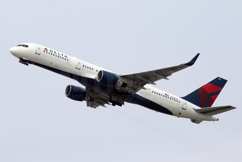 Самолет Боинг 757