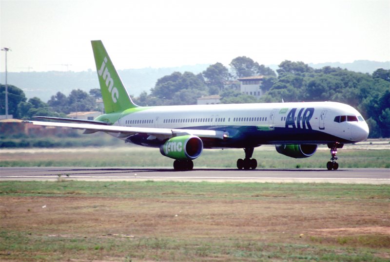 Boeing 757-200