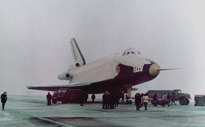 Чон Хосок Airplane