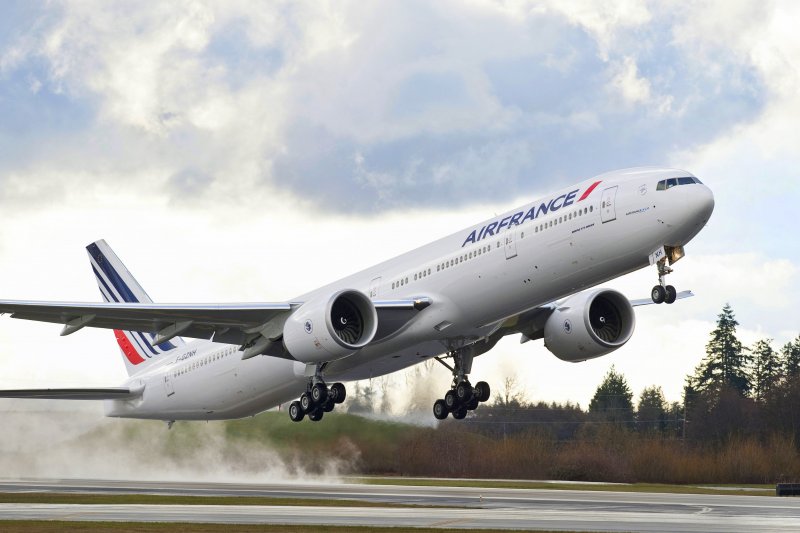 Боинг 777-300