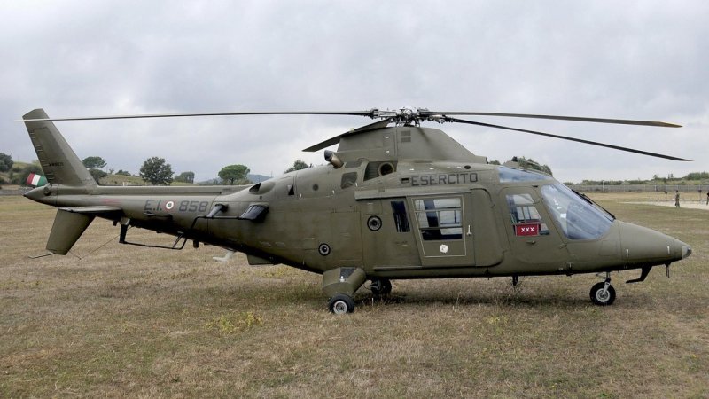 Вертолёт Agusta 109 размах лопостей