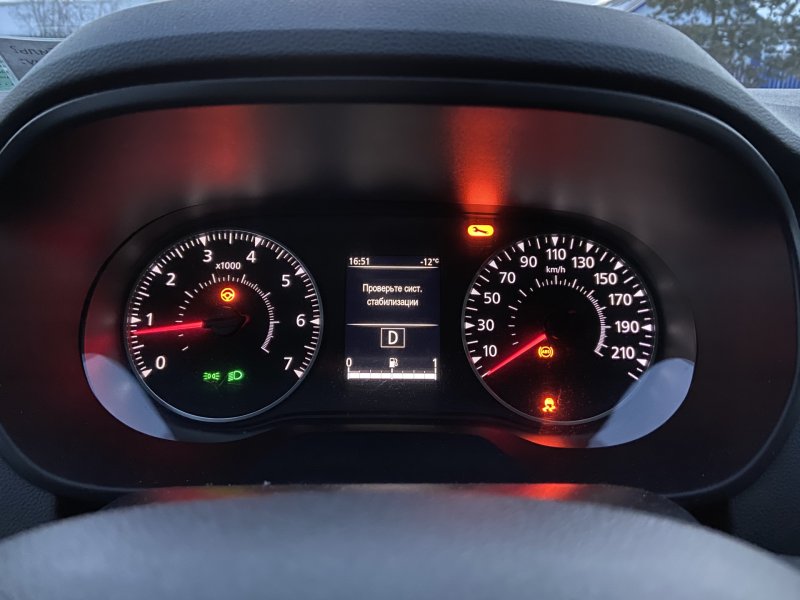 Renault Arkana комбинация приборов