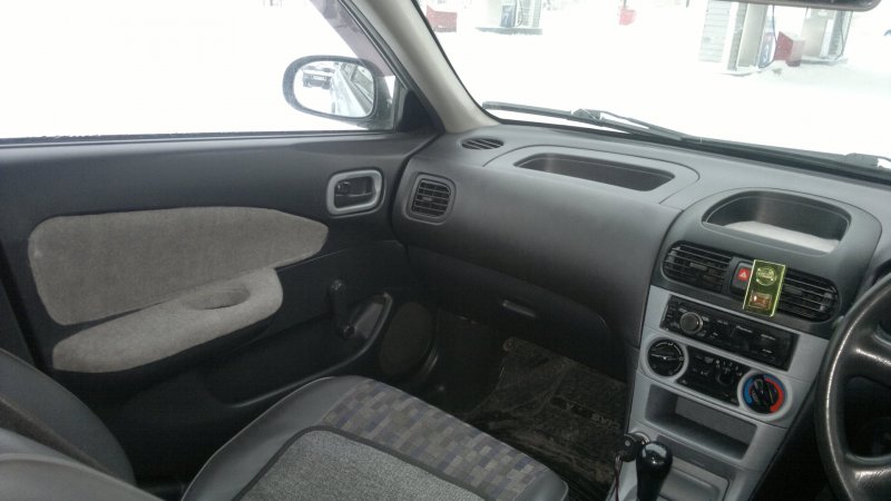 Ниссан ад 2001 салон