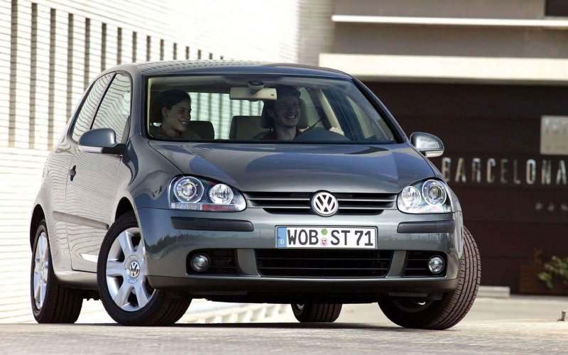 Volkswagen Golf v GTI 2.0